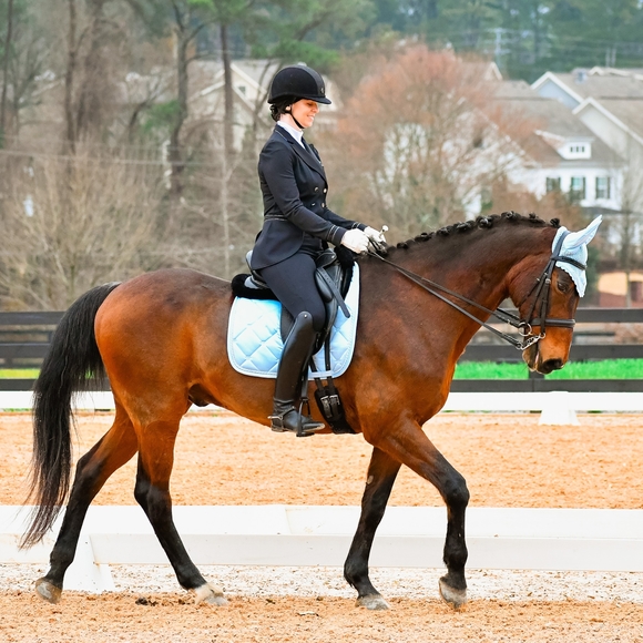 Meet your Posher, Jen - Picture 1 of 1